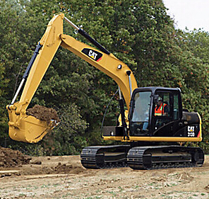 卡特彼勒313D 系列 2液壓挖掘機(jī)與久保田KX185-3超小回轉(zhuǎn)小型挖掘機(jī)對比評測